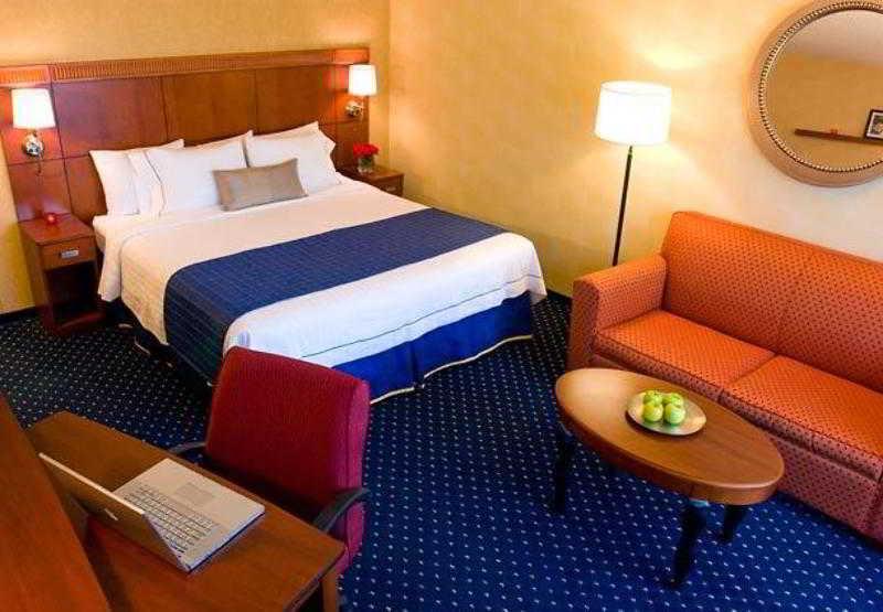 Courtyard Sacramento Airport Natomas Hotel Ruang foto